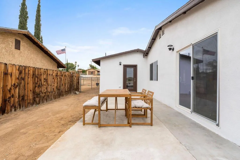 61610 Sunburst Drive, Joshua Tree, California 92252 home-pic-23